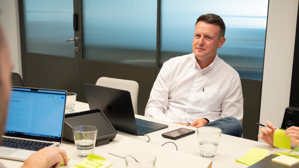 Senior consultant meeting with client